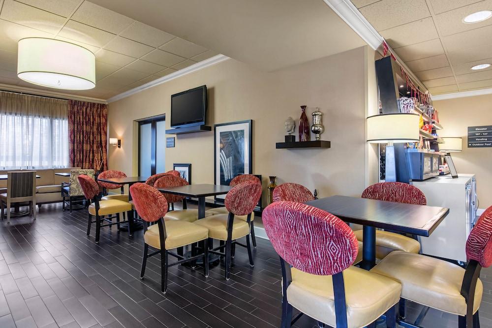 Hotel Hampton