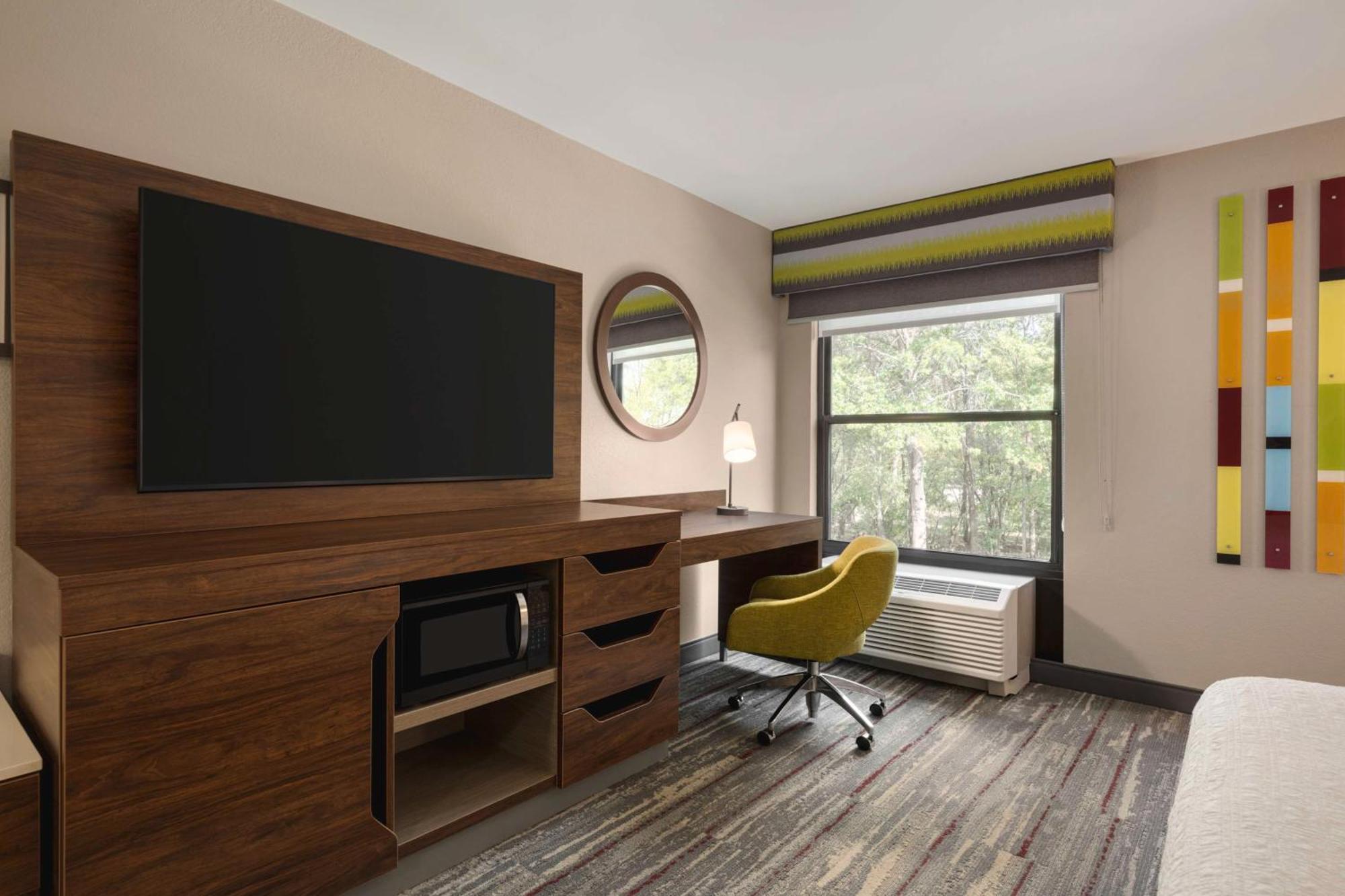Hotel Hampton 4*