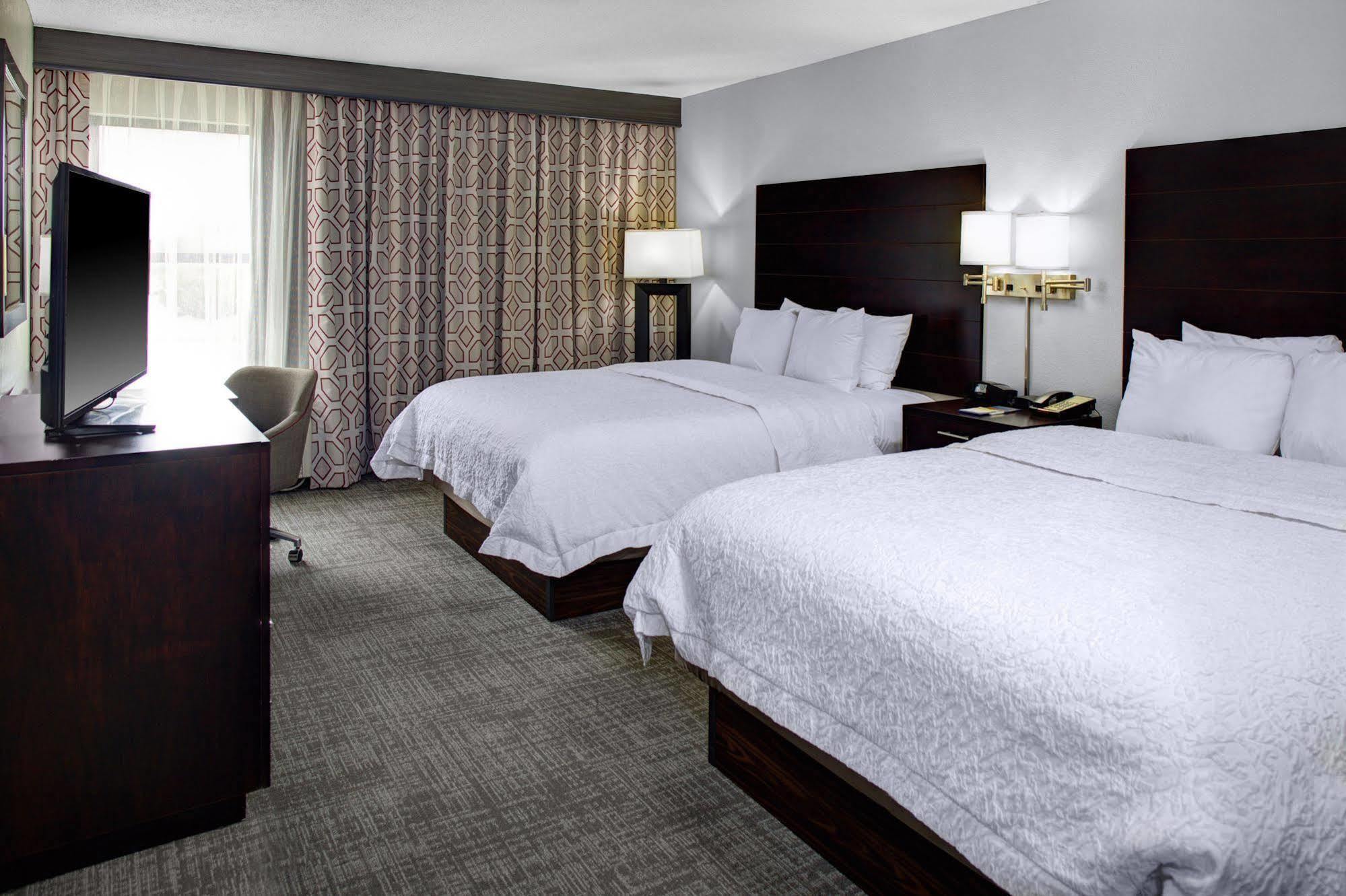 Hotel Hampton